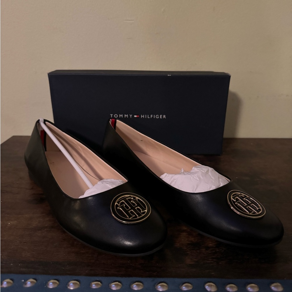 Tommy Hilfiger - Ganimay Ballet Flats - Black - Size 11